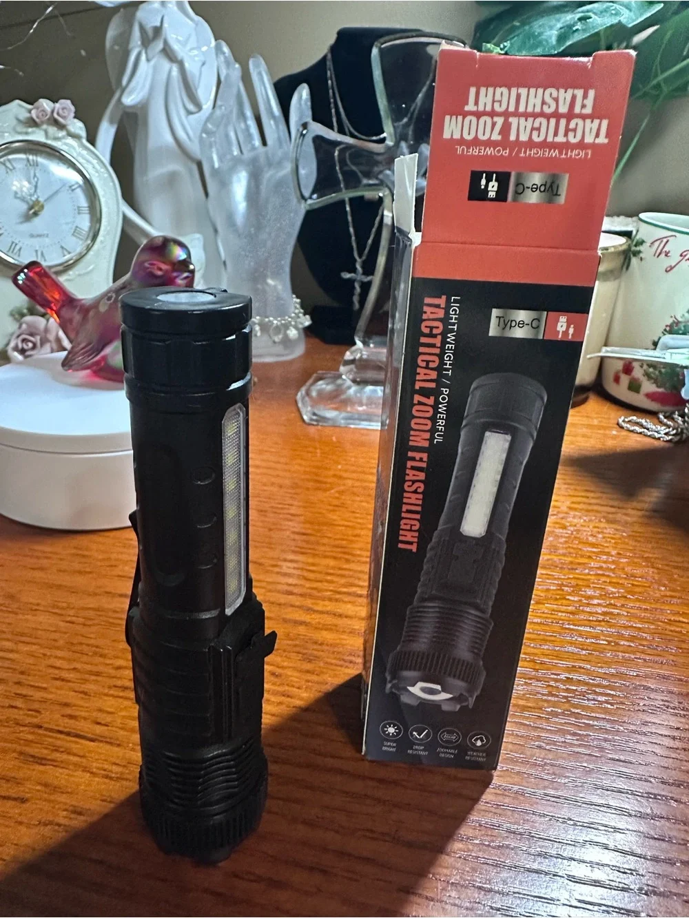 Black Tactical Zoom Flashlight – Portable LED Rechargeable (SMALL) NWT